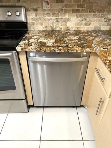 14549 Canalview Drive D, Delray Beach, FL 33484