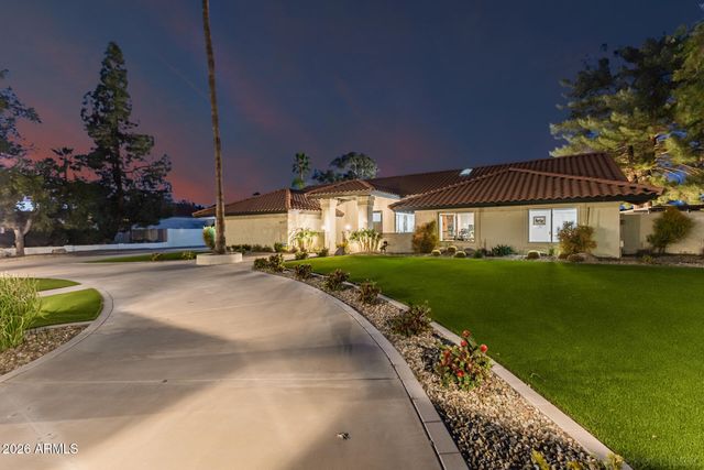 4132 W PARADISE Lane, Phoenix, AZ 85053