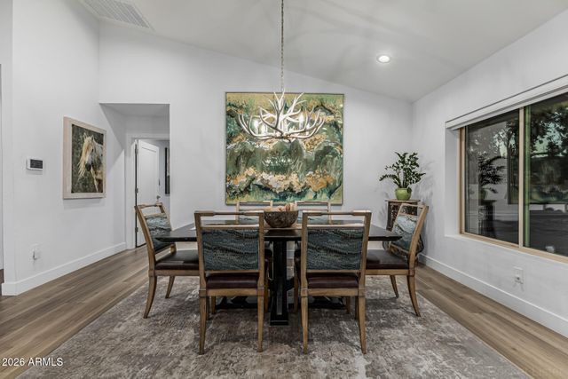 4132 W PARADISE Lane, Phoenix, AZ 85053