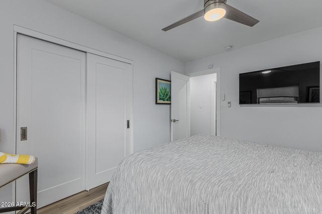 4132 W PARADISE Lane, Phoenix, AZ 85053