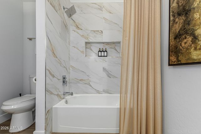 4132 W PARADISE Lane, Phoenix, AZ 85053