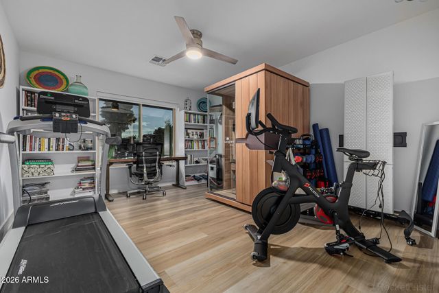 4132 W PARADISE Lane, Phoenix, AZ 85053