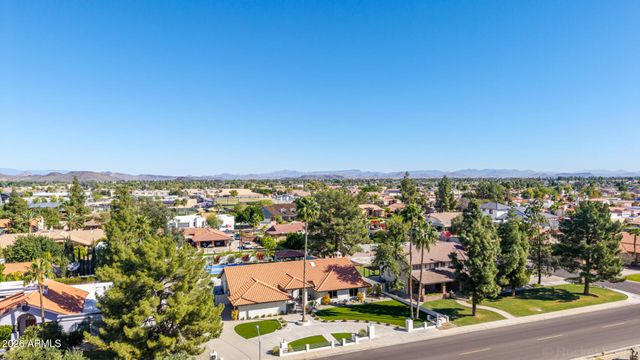 4132 W PARADISE Lane, Phoenix, AZ 85053