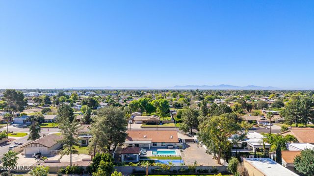 4132 W PARADISE Lane, Phoenix, AZ 85053