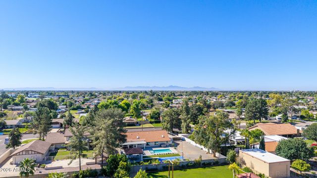 4132 W PARADISE Lane, Phoenix, AZ 85053