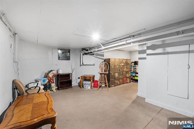 21 Hackett Place, Rutherford, NJ 07070