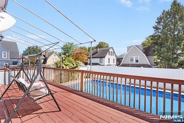 21 Hackett Place, Rutherford, NJ 07070