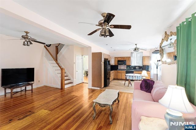 21 Hackett Place, Rutherford, NJ 07070