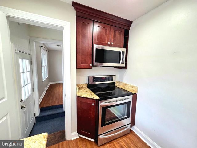 1 BROWNSHADE DR, Glen Burnie, MD 21061