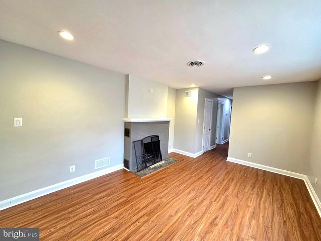 1 BROWNSHADE DR, Glen Burnie, MD 21061