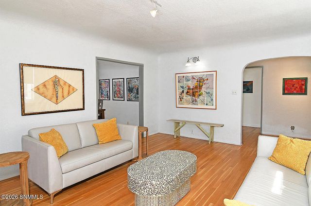 360 El Prado Avenue, Las Cruces, NM 88005