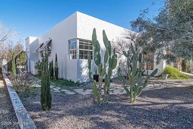 360 El Prado Avenue, Las Cruces, NM 88005