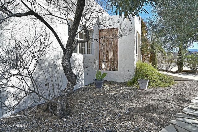 360 El Prado Avenue, Las Cruces, NM 88005