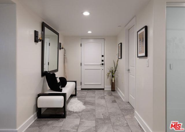 155 N Hamilton Drive 102, Beverly Hills, CA 90211