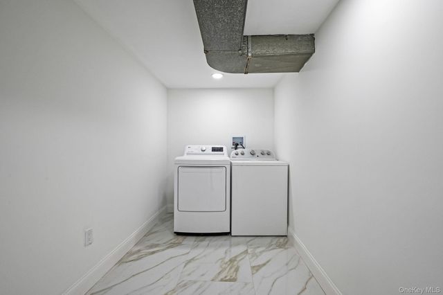 39 E Lyons Street, Melville, NY 11747