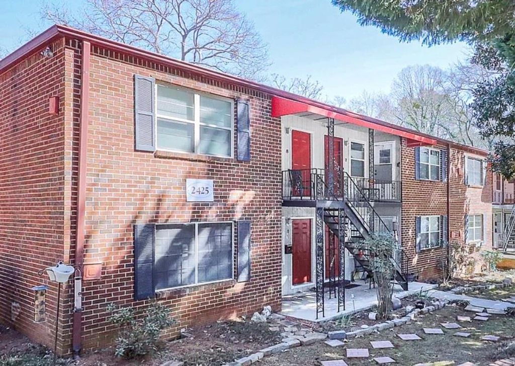 Image 1 of property listing at 2425 Lawrenceville Highway 8, Decatur, GA 30033
