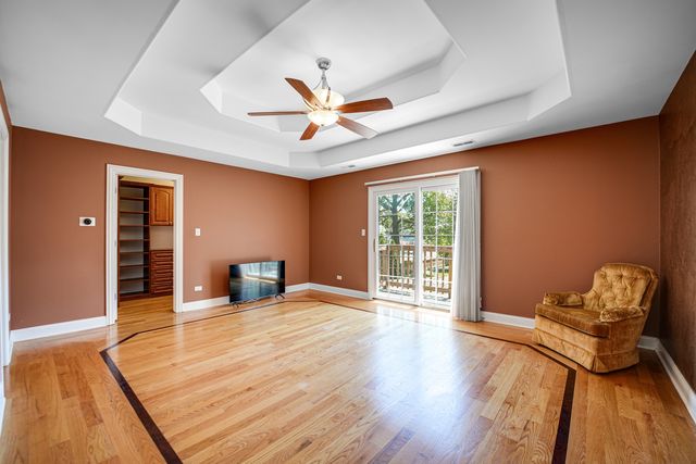 4825 W 92nd Street, Oak Lawn, IL 60453