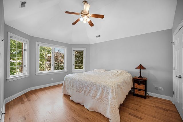 4825 W 92nd Street, Oak Lawn, IL 60453