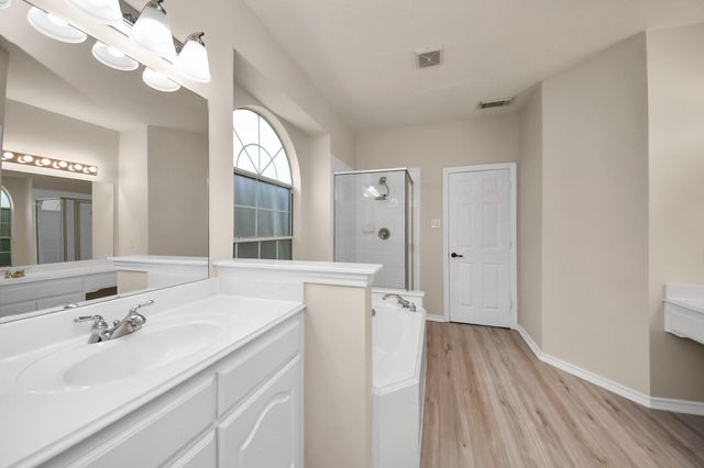 10007 Adobe Drive, Houston, TX 77095