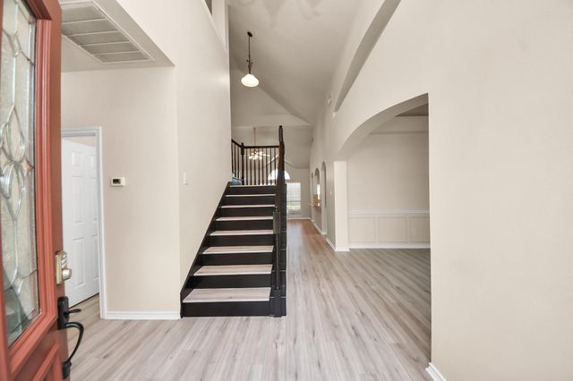 10007 Adobe Drive, Houston, TX 77095