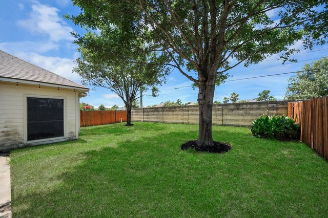 10007 Adobe Drive, Houston, TX 77095