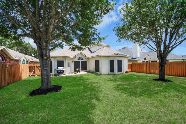 10007 Adobe Drive, Houston, TX 77095