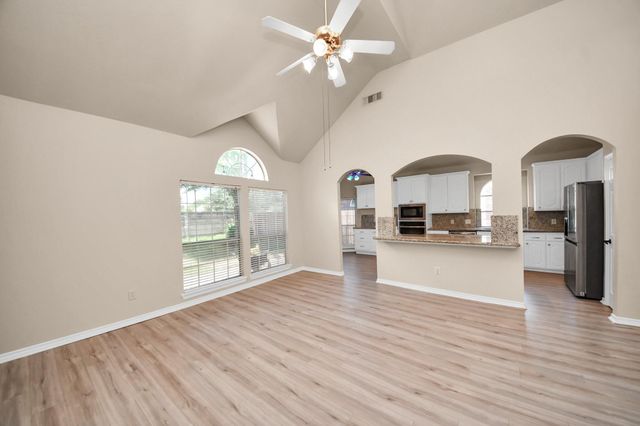 10007 Adobe Drive, Houston, TX 77095