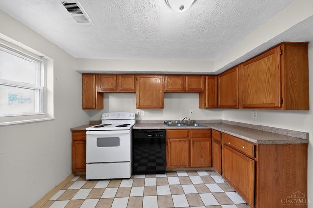 2743 Springdale Road, Colerain Twp, OH 45251