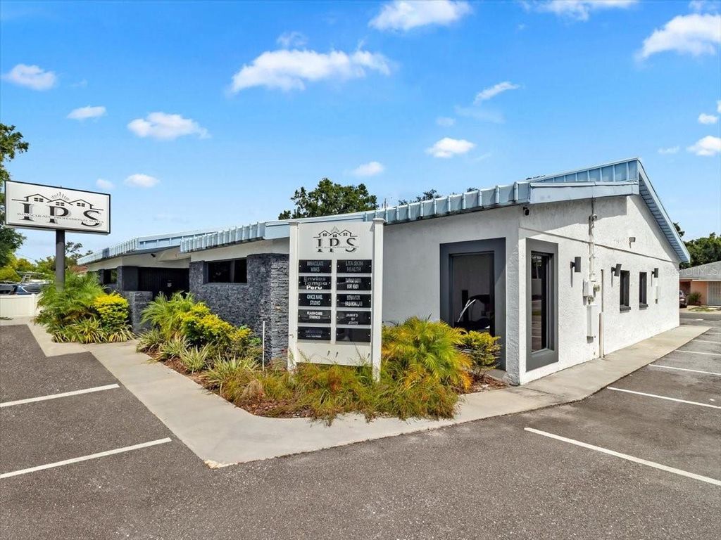 3811 W SLIGH AVENUE, Tampa, FL 33614