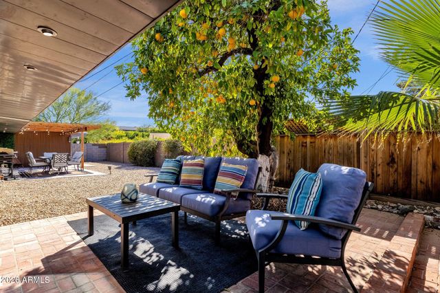 6929 E CHAPARRAL Road, Paradise Valley, AZ 85253