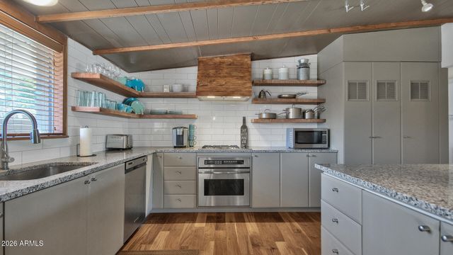 6929 E CHAPARRAL Road, Paradise Valley, AZ 85253