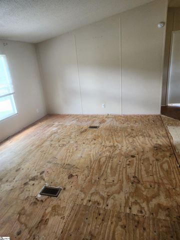 124 Saxon Drive, Piedmont, SC 29673