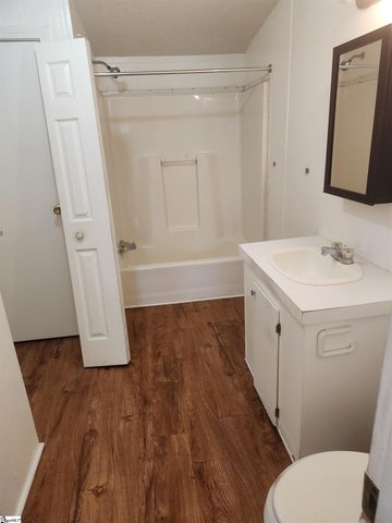 124 Saxon Drive, Piedmont, SC 29673