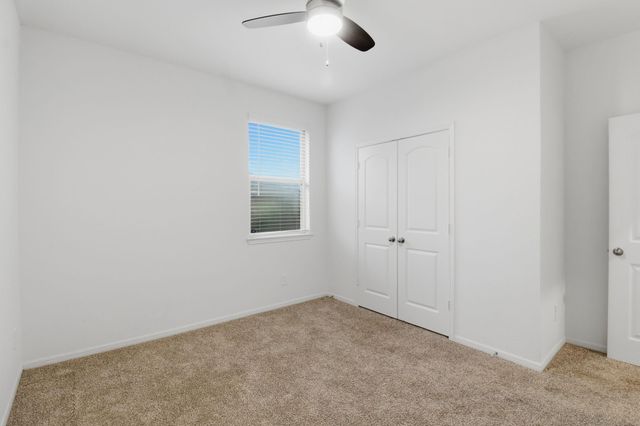 12084 Mystic Aqua Drive, Conroe, TX 77304