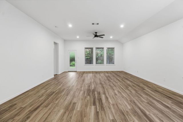 12084 Mystic Aqua Drive, Conroe, TX 77304