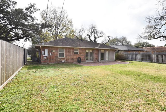 4410 De Milo Drive, Houston, TX 77092