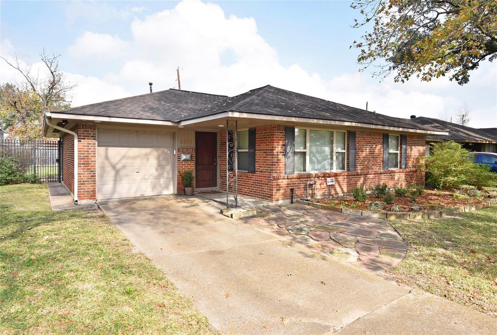 4410 De Milo Drive, Houston, TX 77092