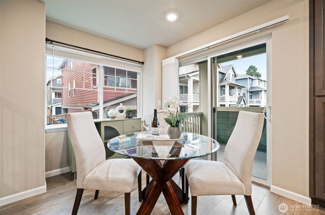 3221 SW Holly Street, Seattle, WA 98126