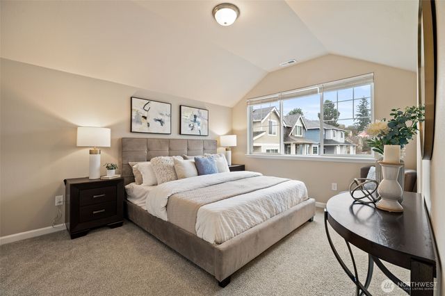 3221 SW Holly Street, Seattle, WA 98126