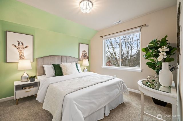 3221 SW Holly Street, Seattle, WA 98126