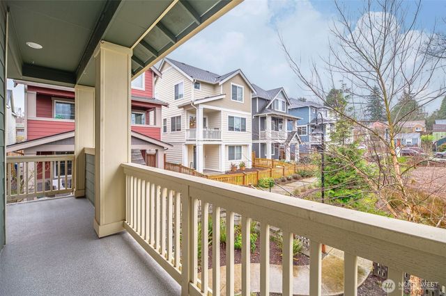 3221 SW Holly Street, Seattle, WA 98126