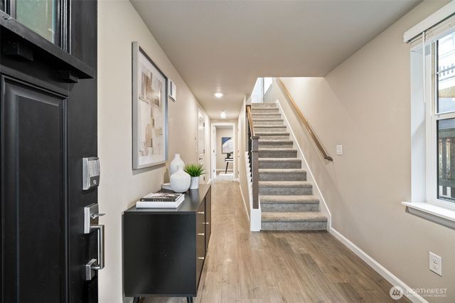 3221 SW Holly Street, Seattle, WA 98126