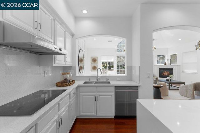 172 Sugarloaf Ct, Alamo, CA 94507