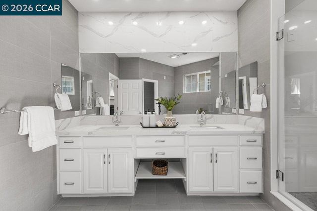 172 Sugarloaf Ct, Alamo, CA 94507