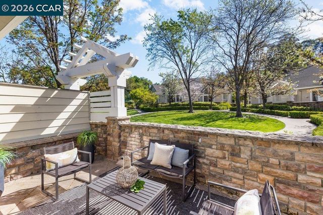 172 Sugarloaf Ct, Alamo, CA 94507