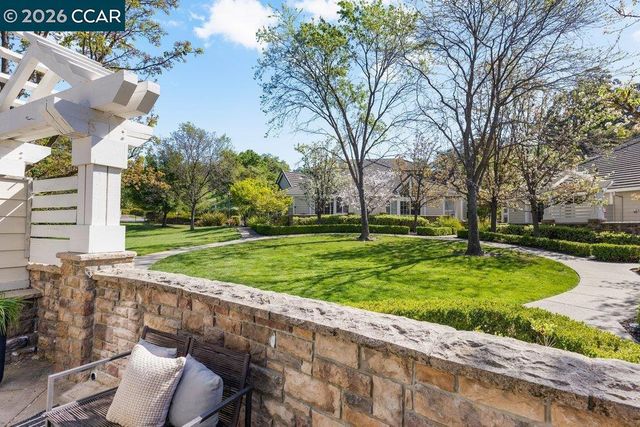 172 Sugarloaf Ct, Alamo, CA 94507