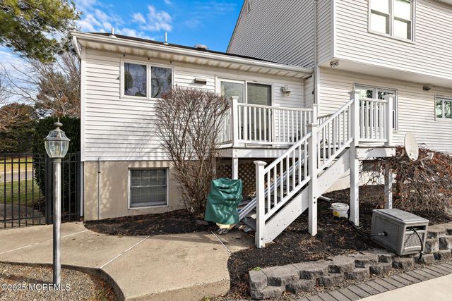 129 Four Winds Drive, Middletown, NJ 07748