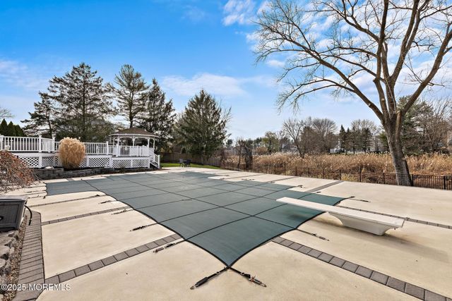 129 Four Winds Drive, Middletown, NJ 07748