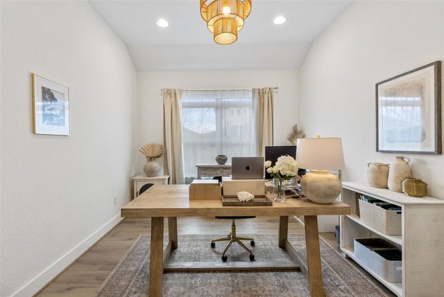 600 Bonfisk BND, Austin, TX 78738