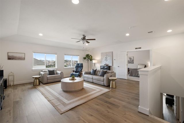 600 Bonfisk BND, Austin, TX 78738